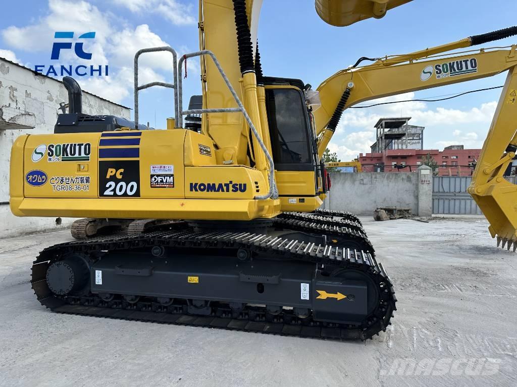 Komatsu PC 200-8 Gravemaskiner på larvebånd