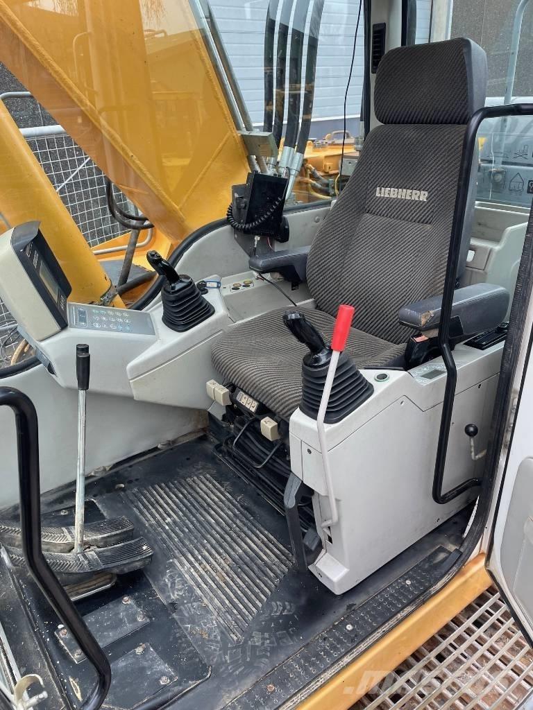 Liebherr R914 Gravemaskiner på larvebånd