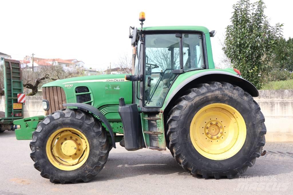 John Deere 6830 Traktorer