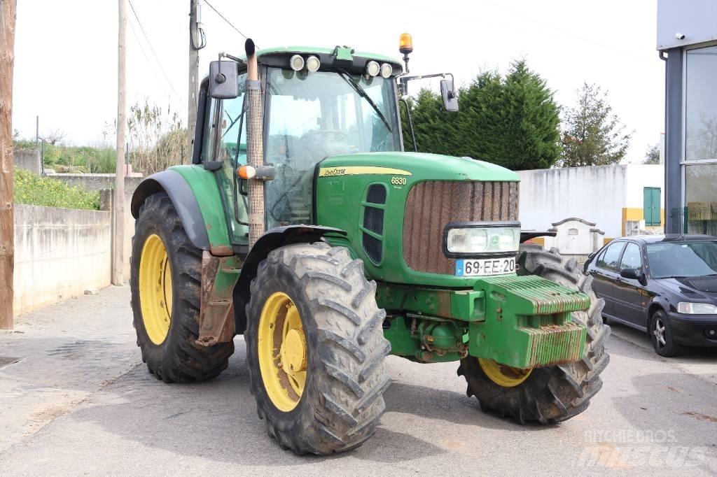 John Deere 6830 Traktorer