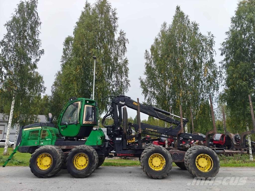 John Deere 1210 E Skovningsmaskiner