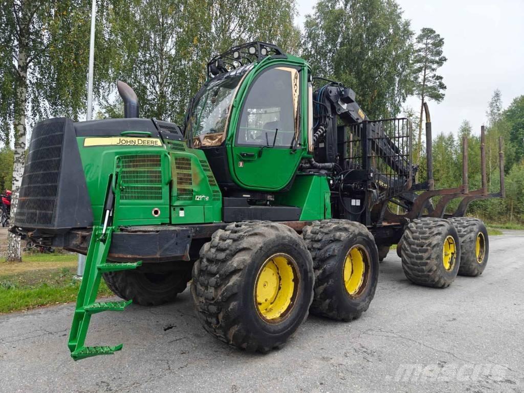 John Deere 1210 E Skovningsmaskiner
