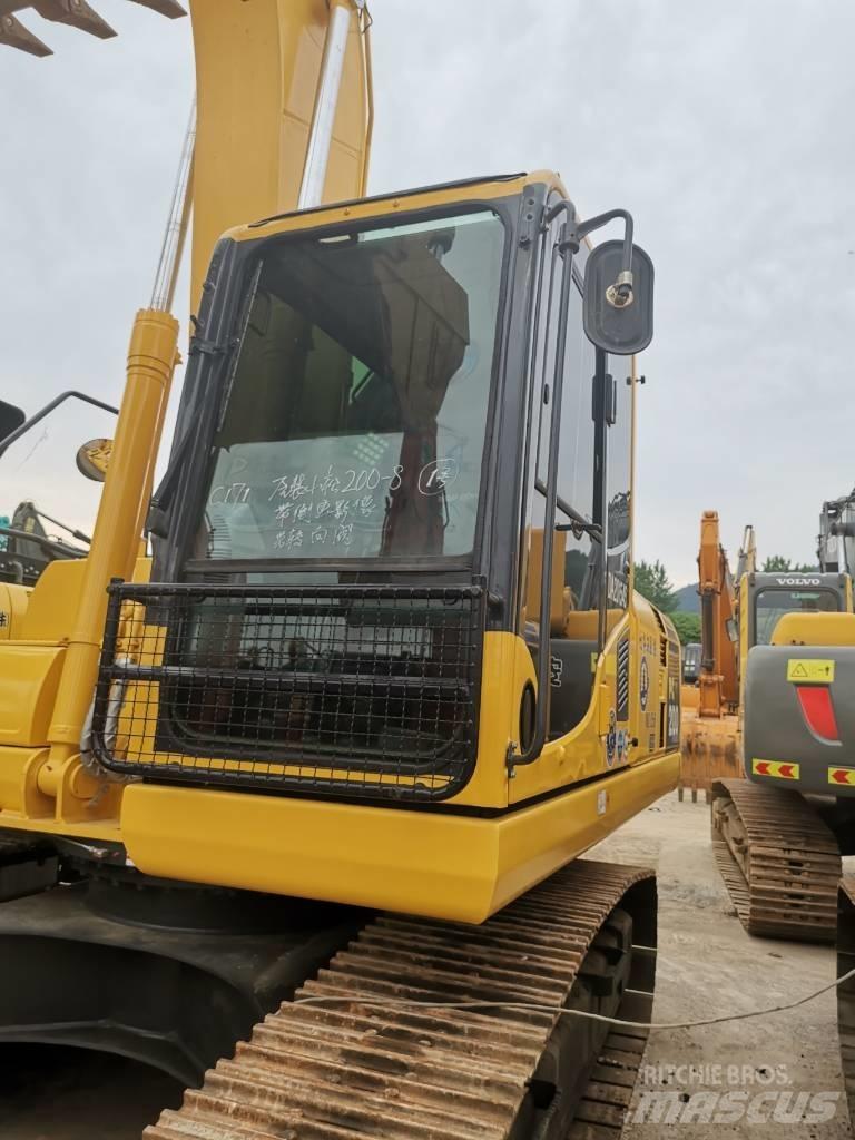 Komatsu PC 200 LC-8 Gravemaskiner på larvebånd