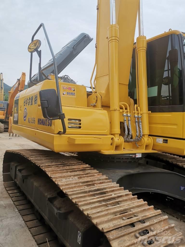 Komatsu PC 200 LC-8 Gravemaskiner på larvebånd