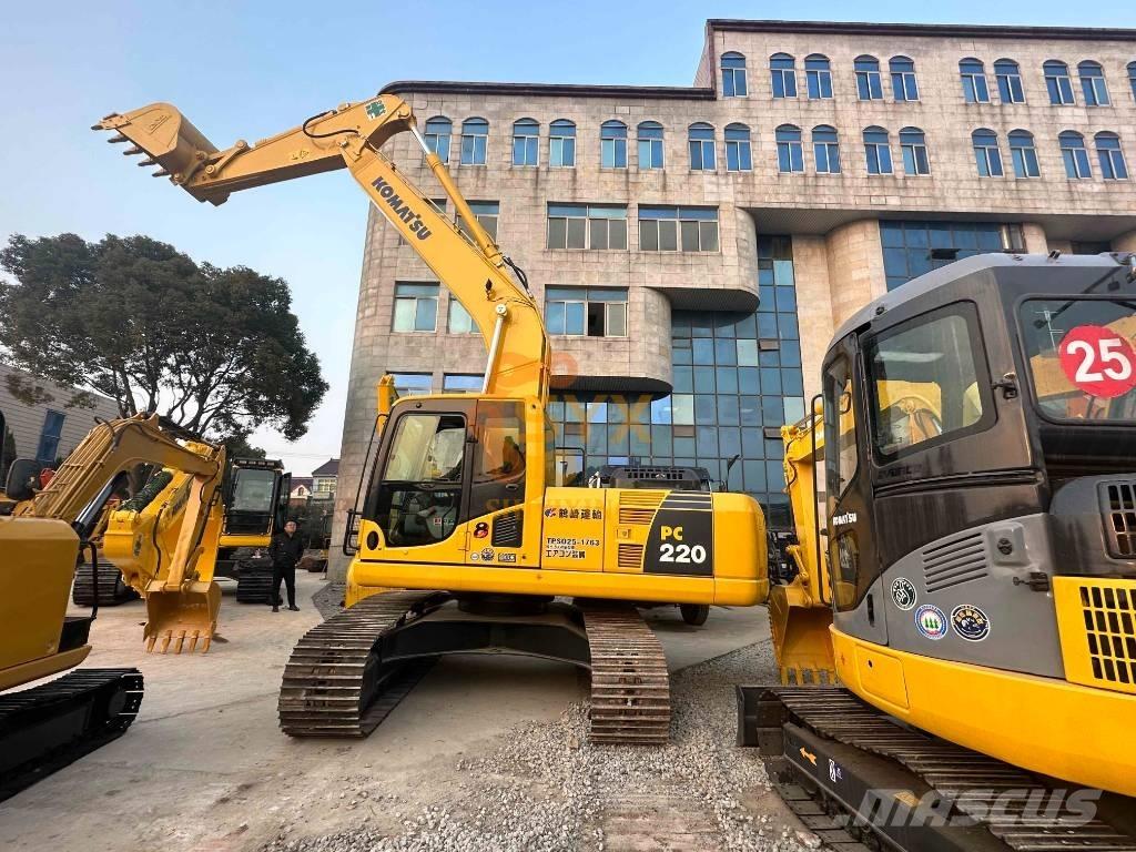 Komatsu PC 220-8 Gravemaskiner på larvebånd