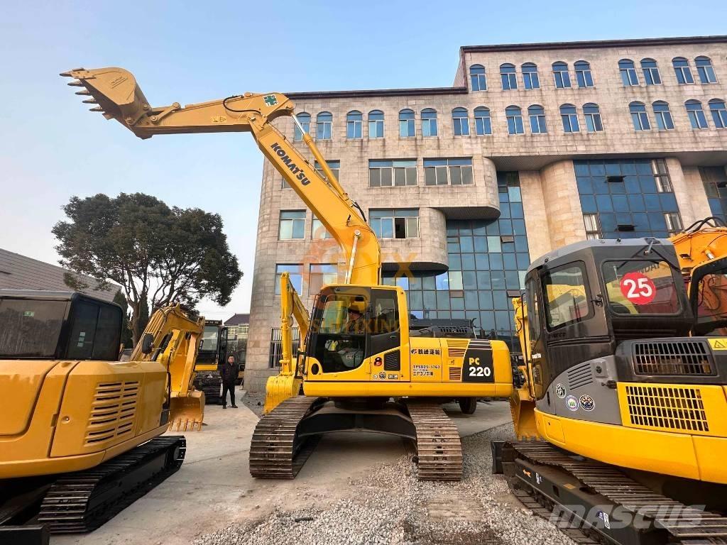 Komatsu PC 220-8 Gravemaskiner på larvebånd