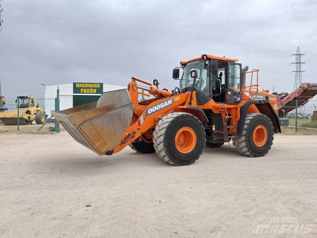 Doosan DL 300-5 Læssemaskiner på hjul