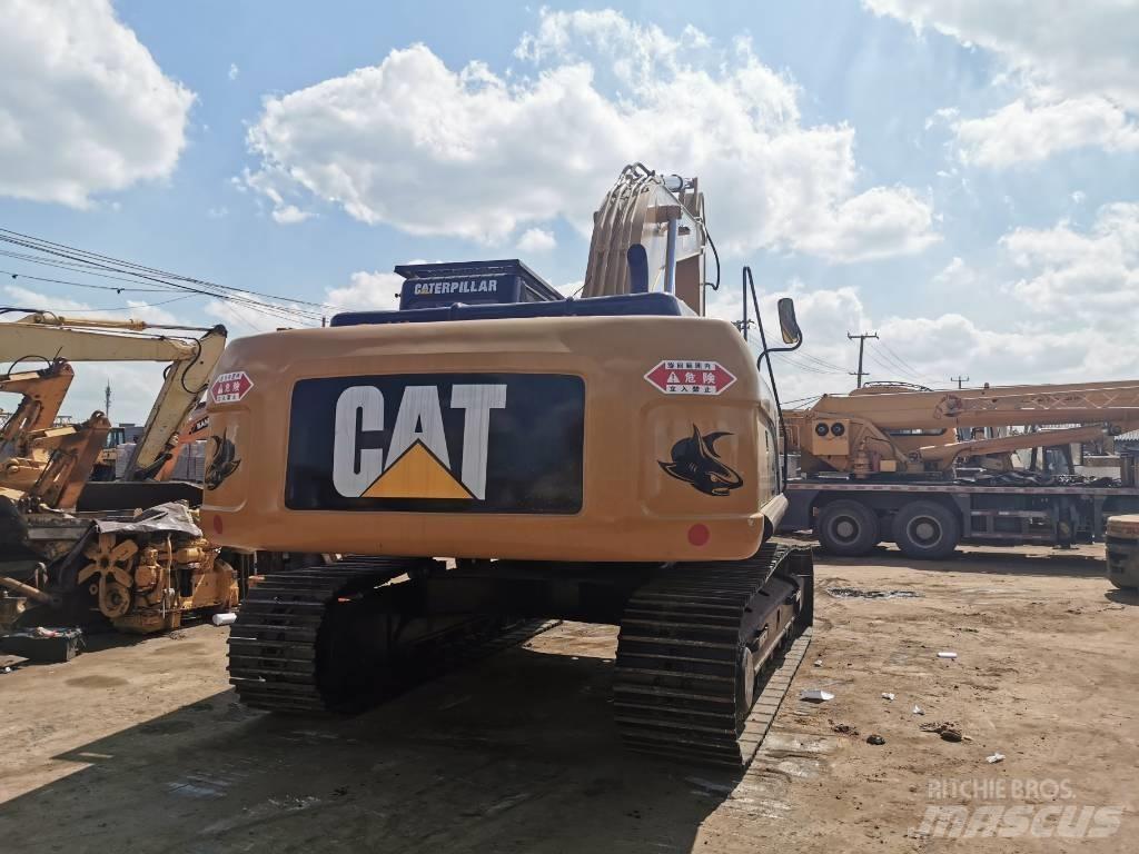 CAT 325DL Gravemaskiner på larvebånd