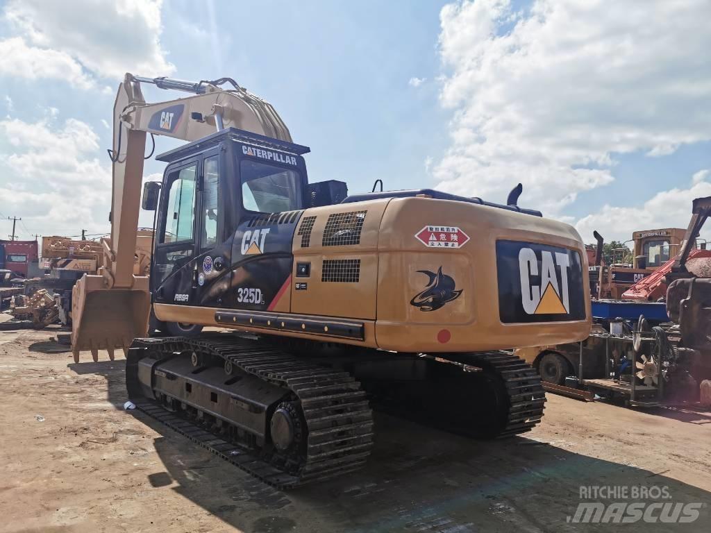 CAT 325DL Gravemaskiner på larvebånd