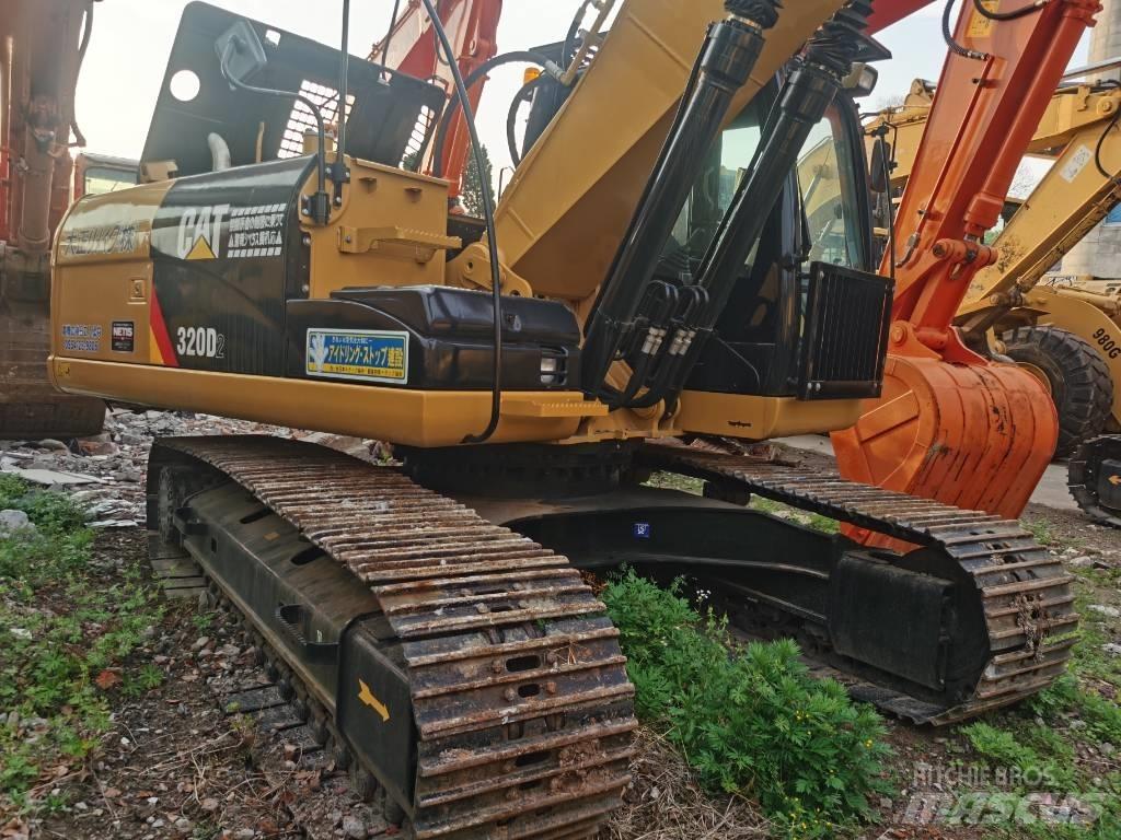 CAT 320 D2 Gravemaskiner på larvebånd
