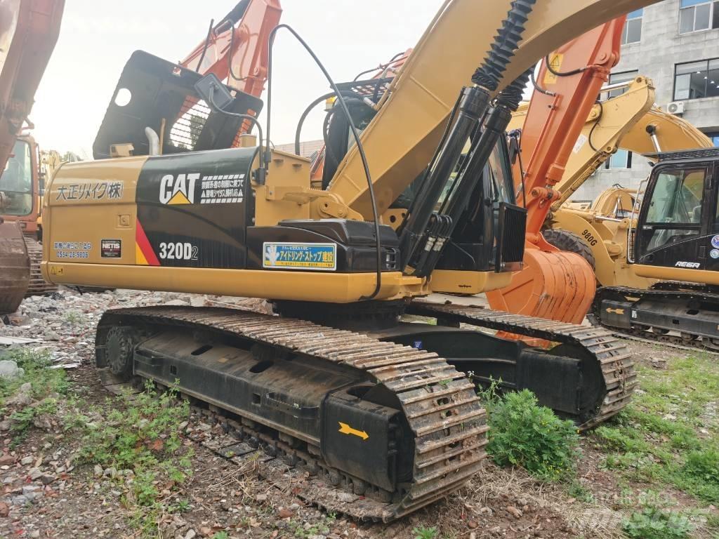 CAT 320 D2 Gravemaskiner på larvebånd