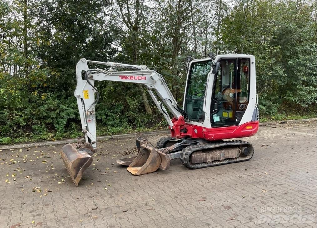 Takeuchi TB228 Minigravemaskiner