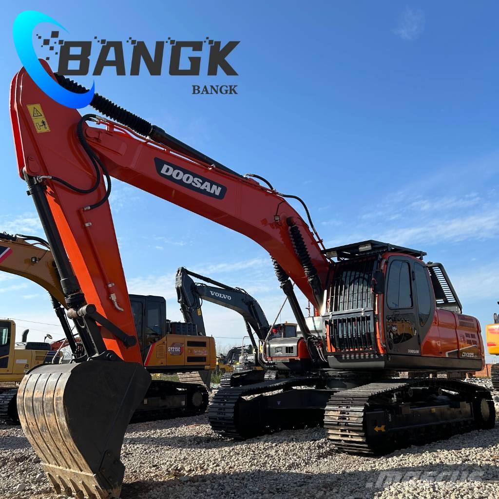 Doosan DX225LCA Gravemaskiner på larvebånd