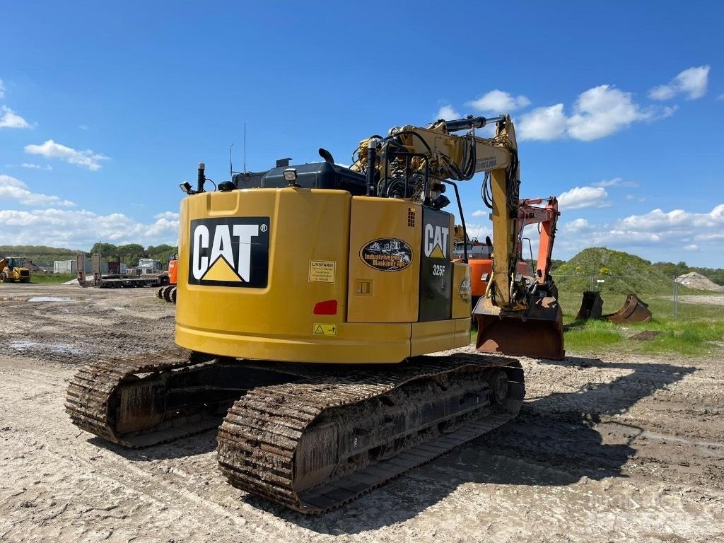 CAT 325 F Gravemaskiner på larvebånd