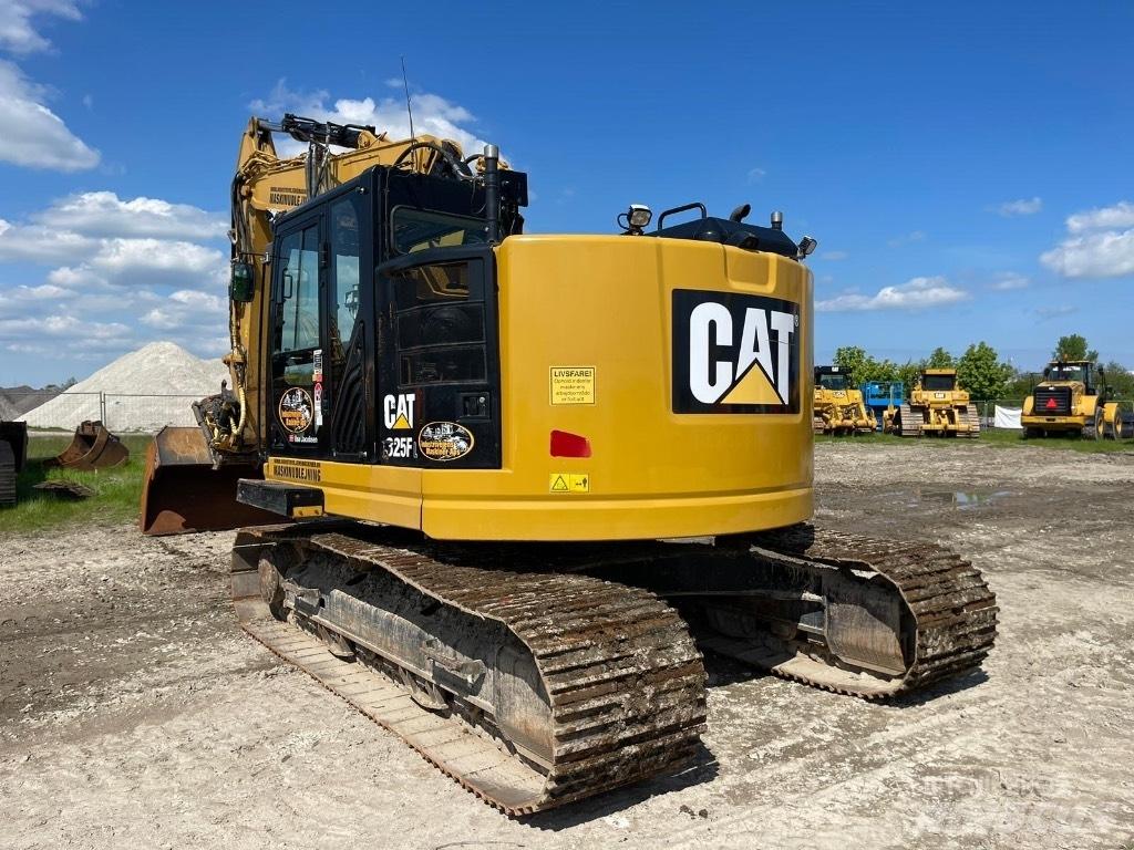 CAT 325 F Gravemaskiner på larvebånd