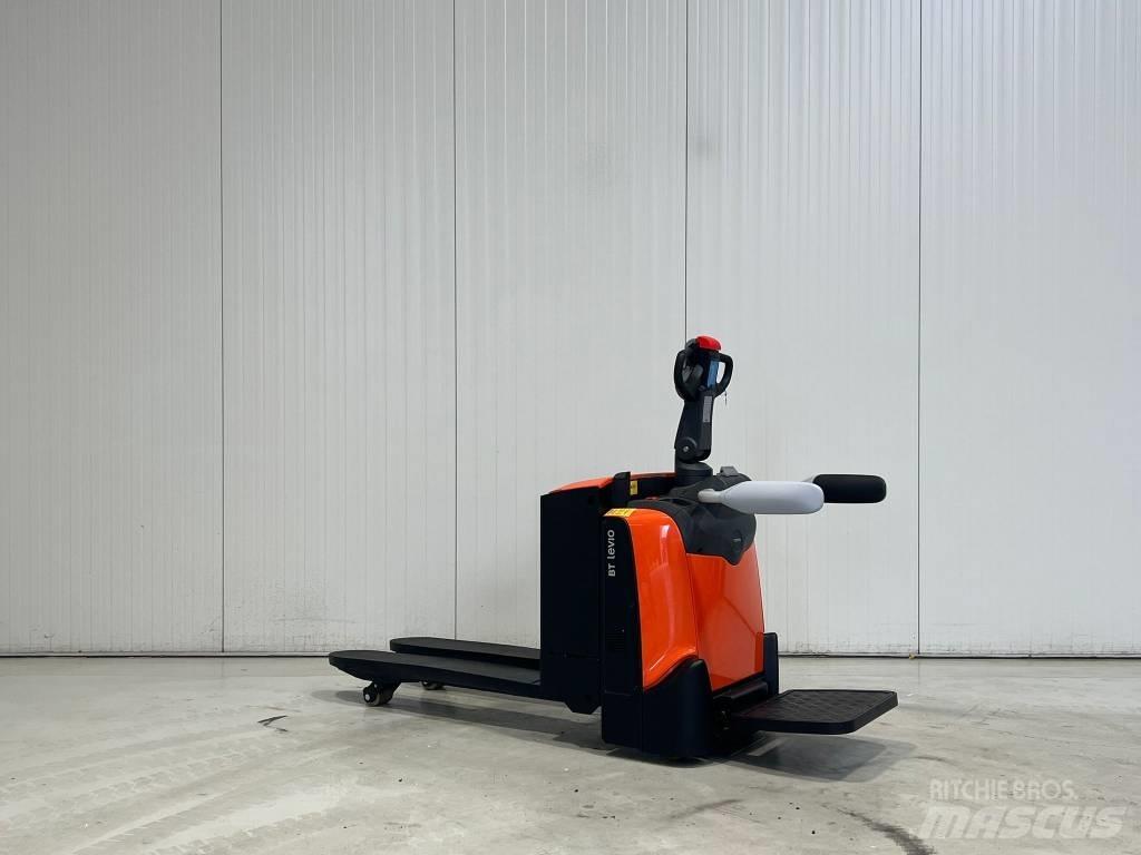 BT LPE200 B El-palleløftere med platform