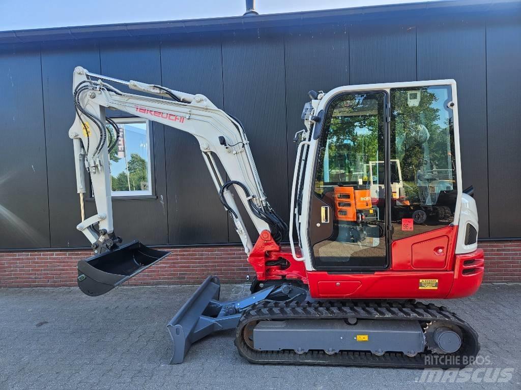 Takeuchi TB 240 Minigravemaskiner