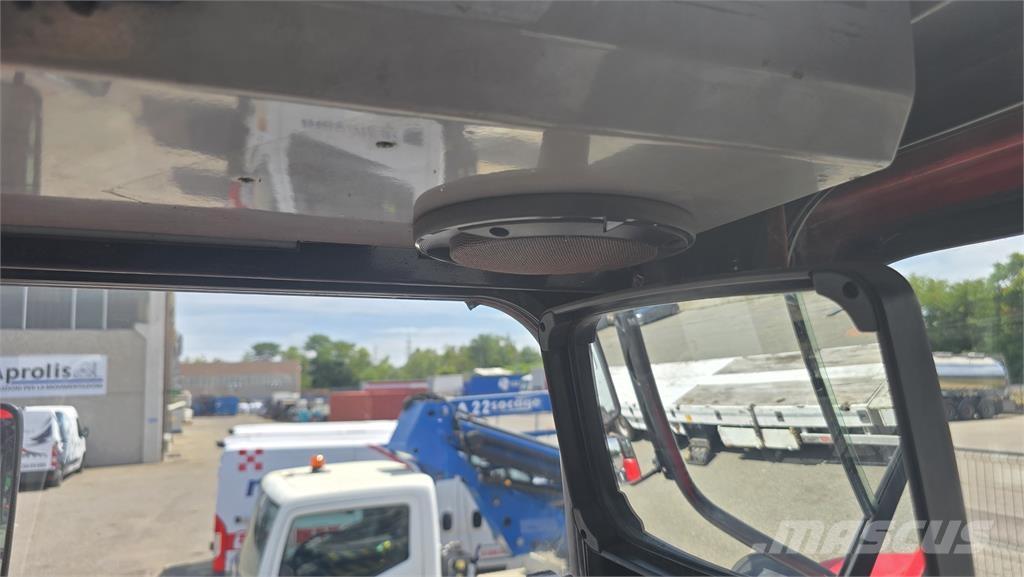 MOL YM225 Terminaltraktorer