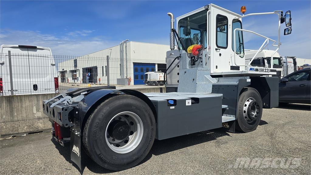 MOL YM225 Terminaltraktorer