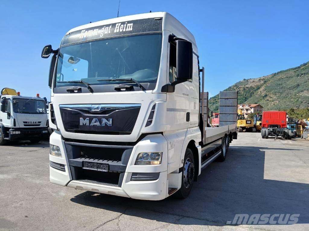 MAN TGX 26.440 Flatbed lastbiler med spil