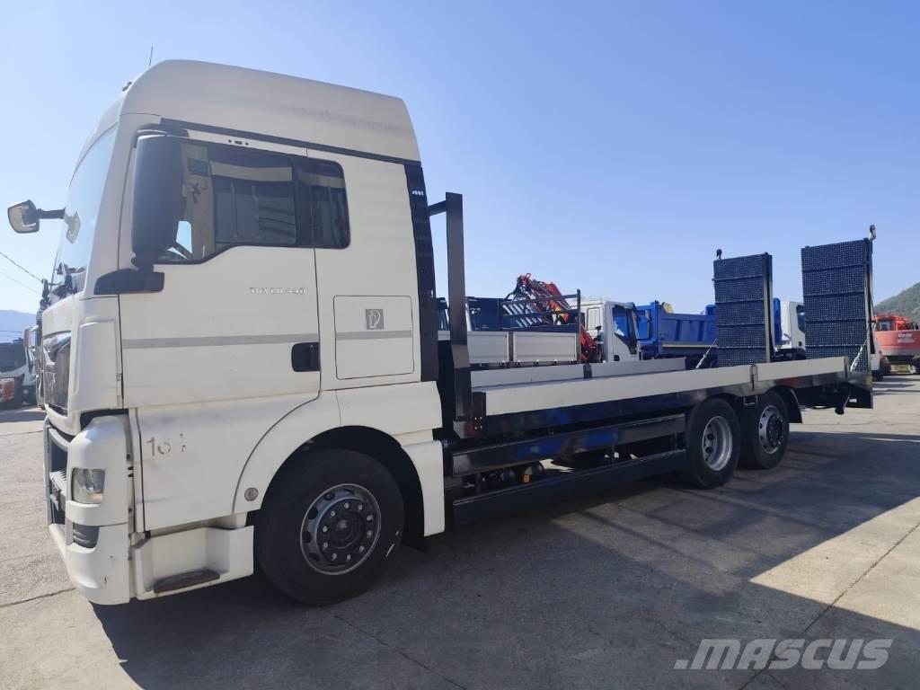MAN TGX 26.440 Flatbed lastbiler med spil