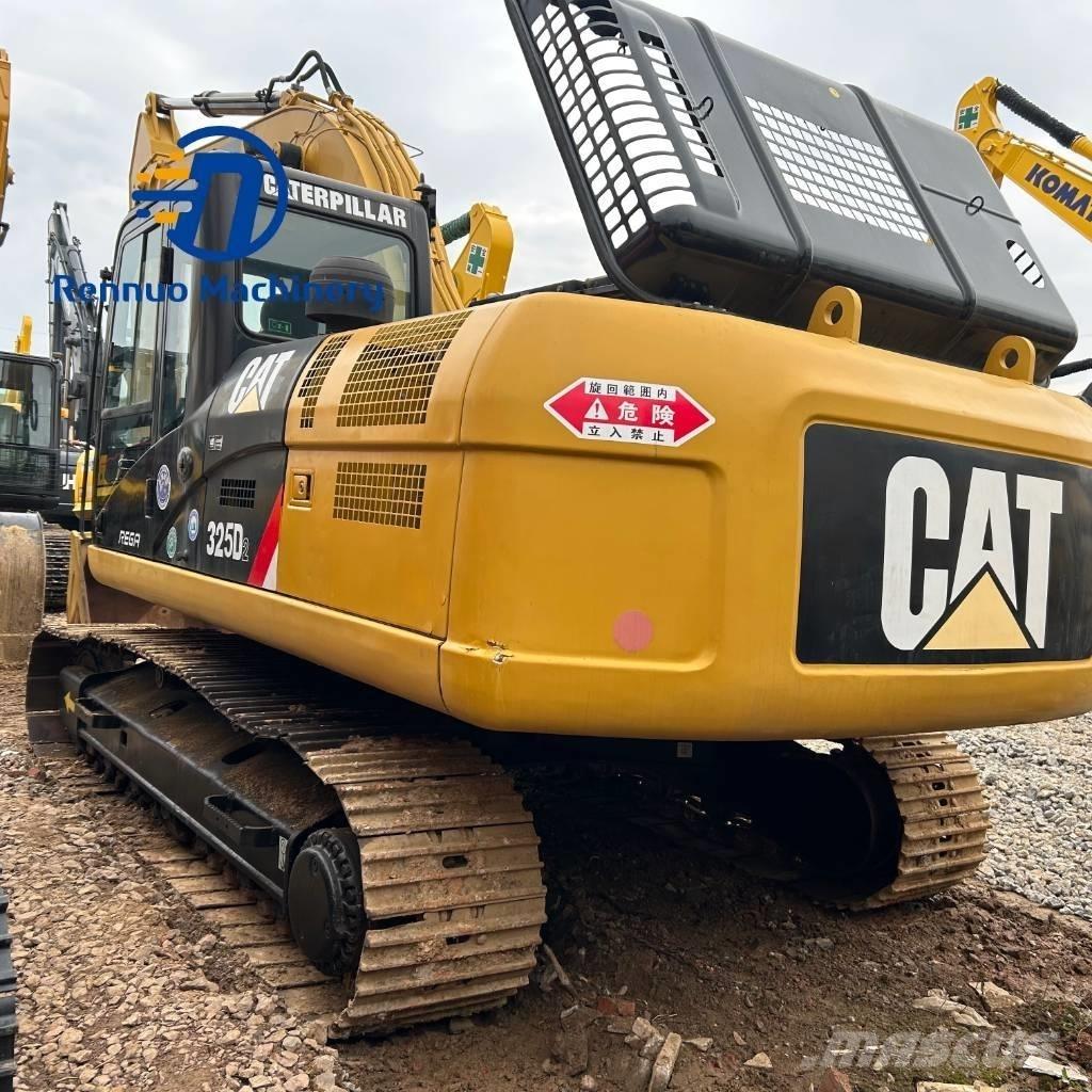 CAT 325D2 Gravemaskiner på larvebånd