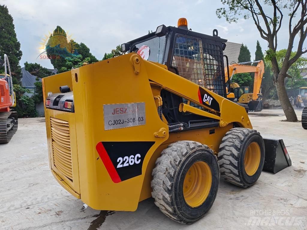CAT 226c Minilæsser - skridstyret