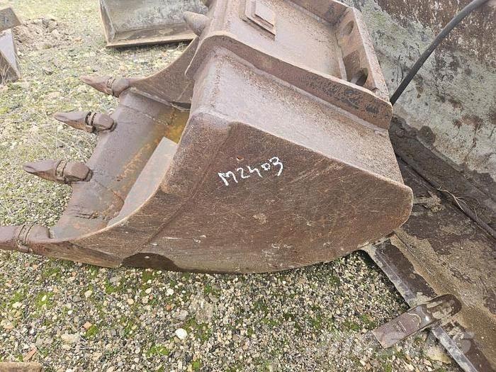 Mecalac 12MXT Skovle