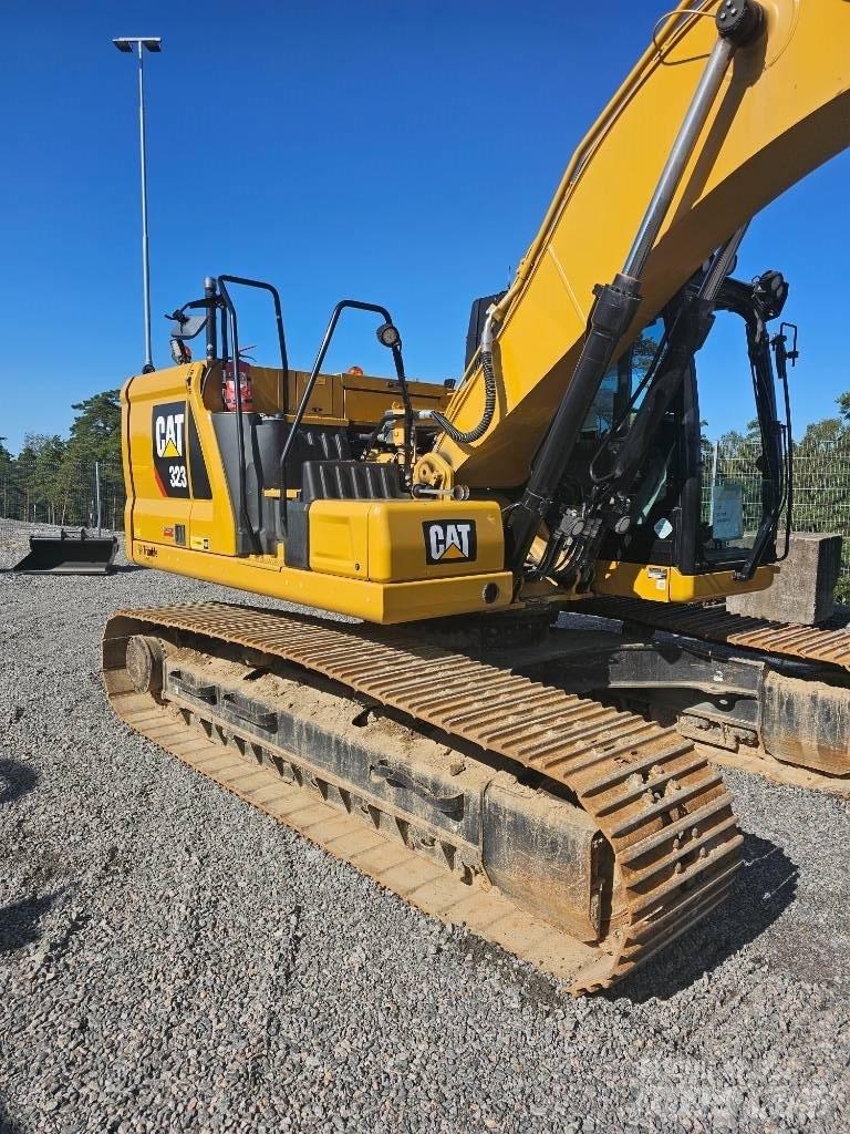 CAT 323 Gravemaskiner på larvebånd