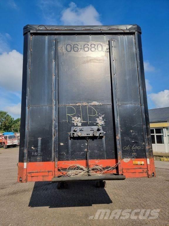 Van Hool SAF Semi-trailer med Gardinsider