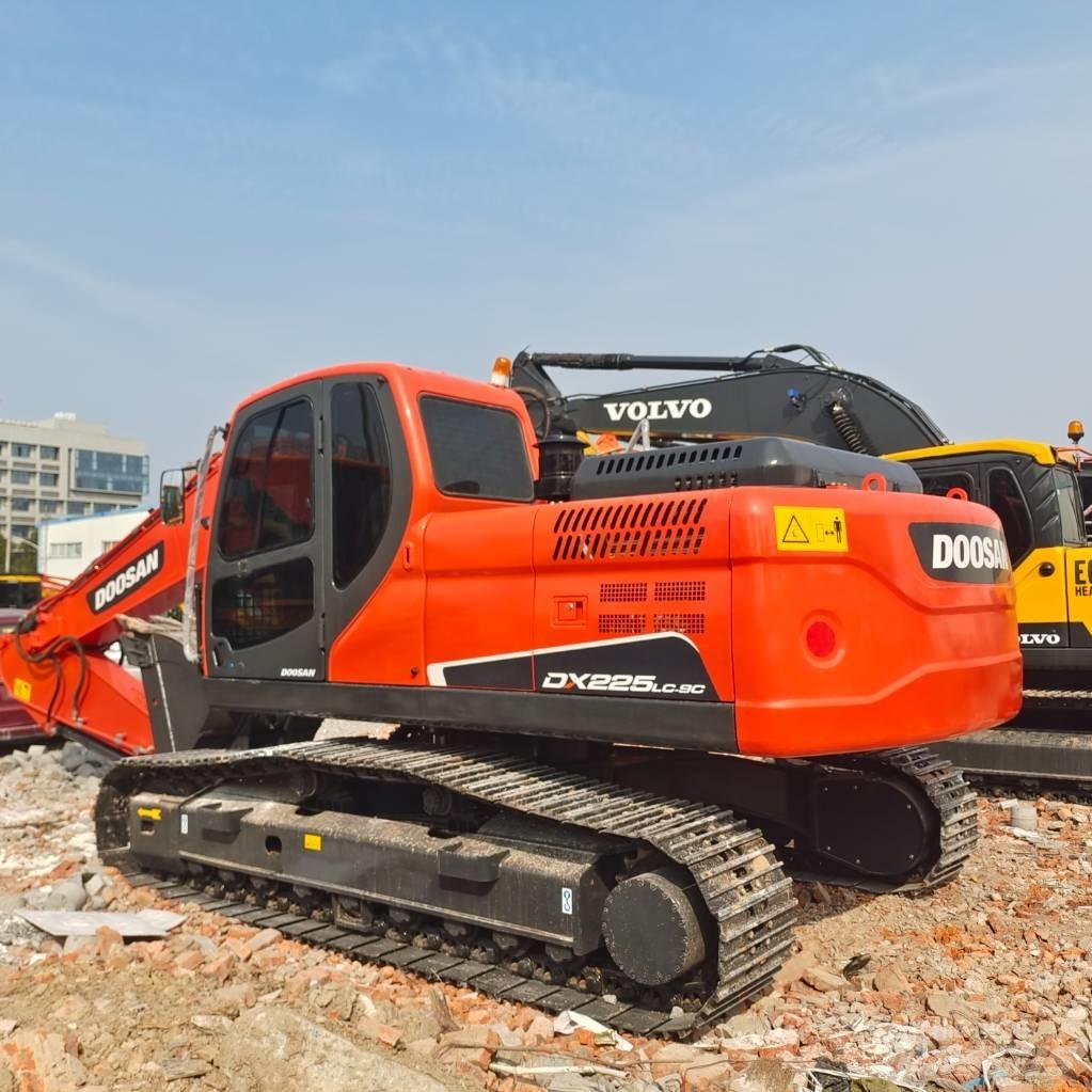 Doosan DX225LC-9C Gravemaskiner på larvebånd