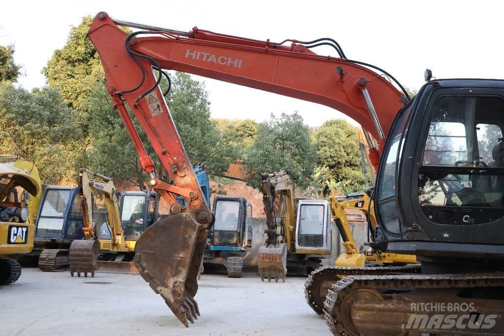 Hitachi EX 120-5 Gravemaskiner på larvebånd