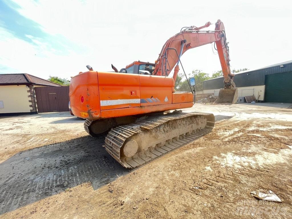 Doosan DX225 Gravemaskiner på hjul