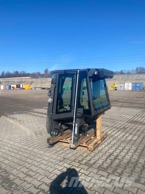 CASE D 1650 NEW CAB Kabiner og interiør