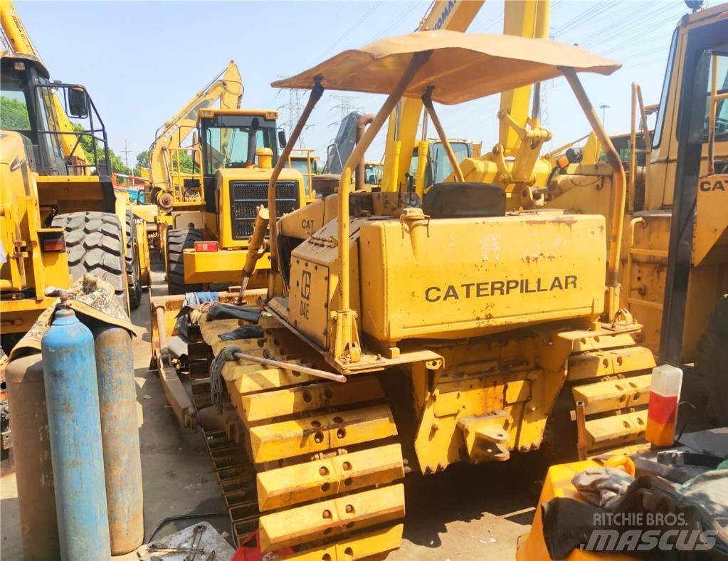 CAT D 4 E Bulldozer på larvebånd