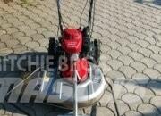 Honda UM 616 Walk-behind klippere