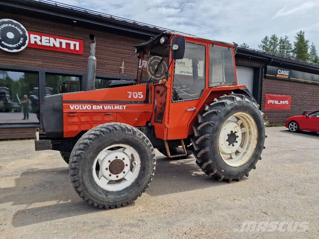 Valmet 705 Traktorer
