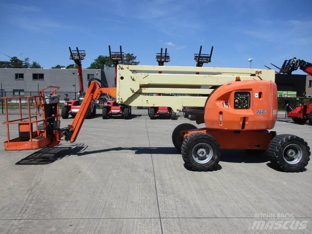 JLG 450AJ (901) Kompakte selvkørende bomlifte