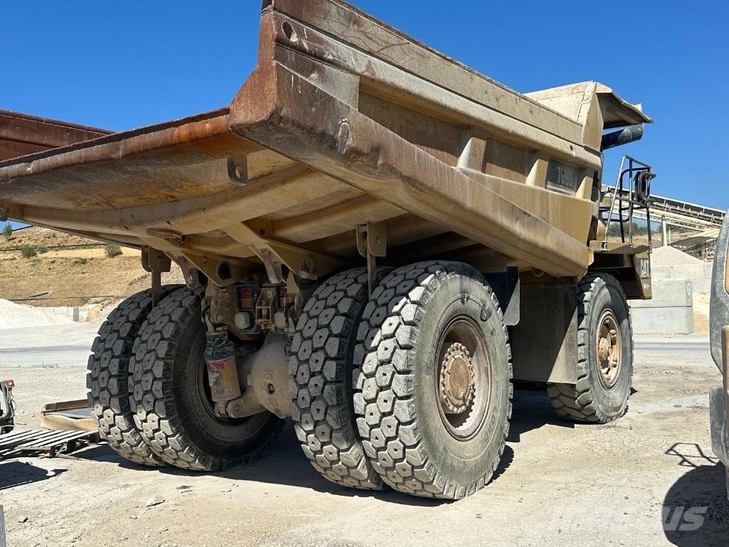 CAT 769D Knækstyrede dumpere