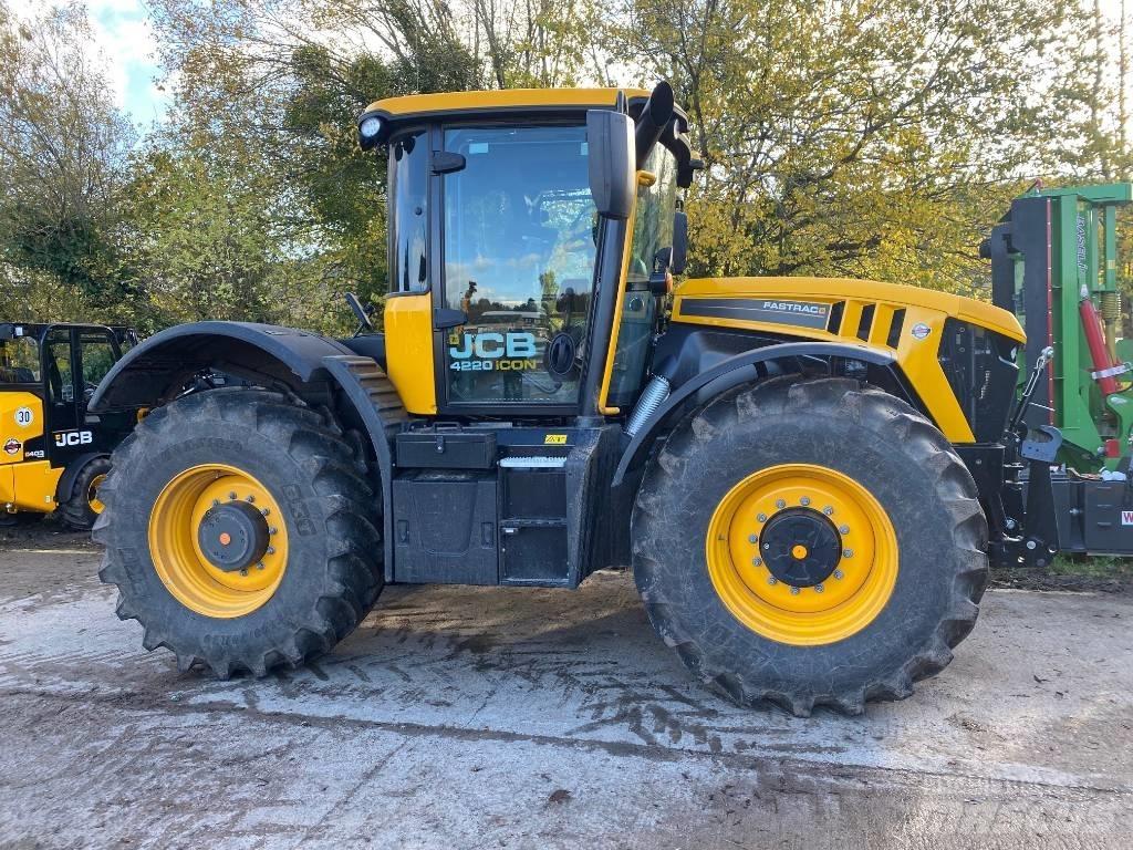 JCB Fastrac 4220 Traktorer
