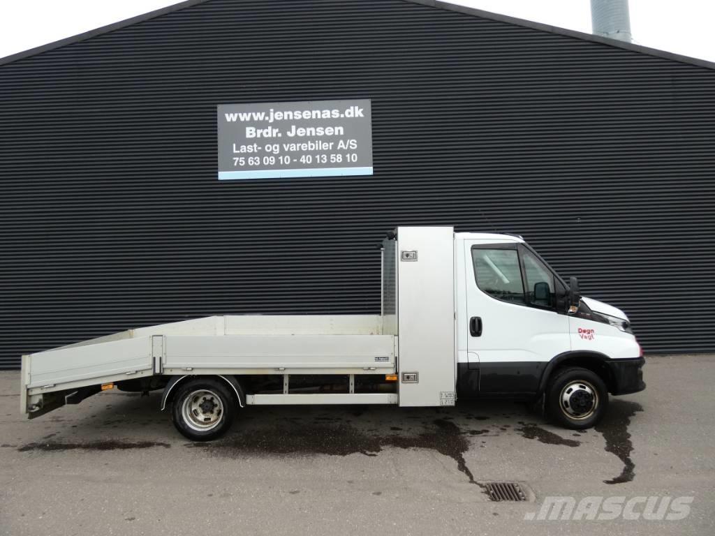 Iveco 50C 18 Lastbil med lad/Flatbed