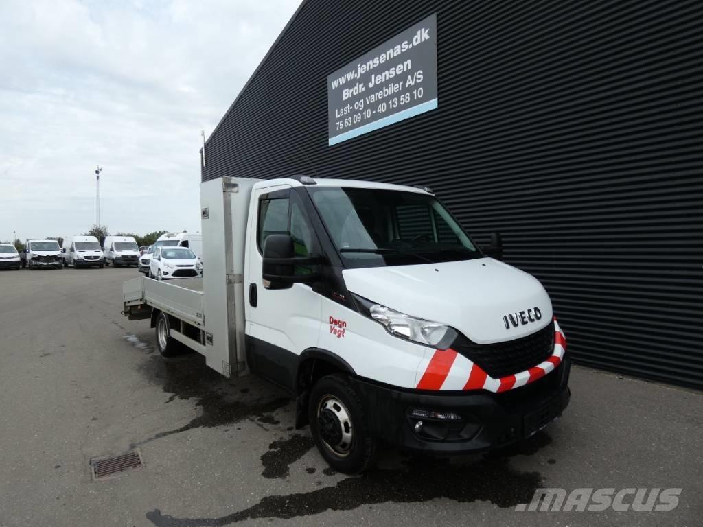 Iveco 50C 18 Lastbil med lad/Flatbed