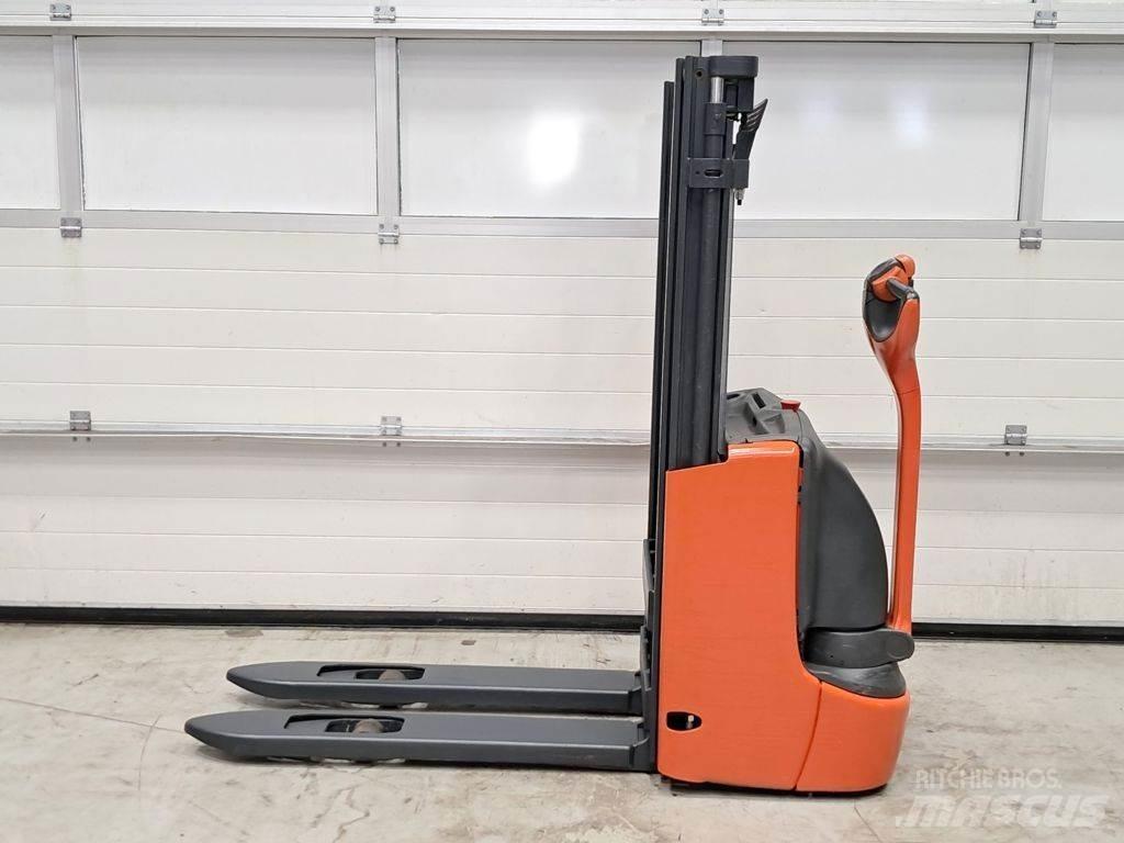 Linde L10B Gaffelstabler med gående fører