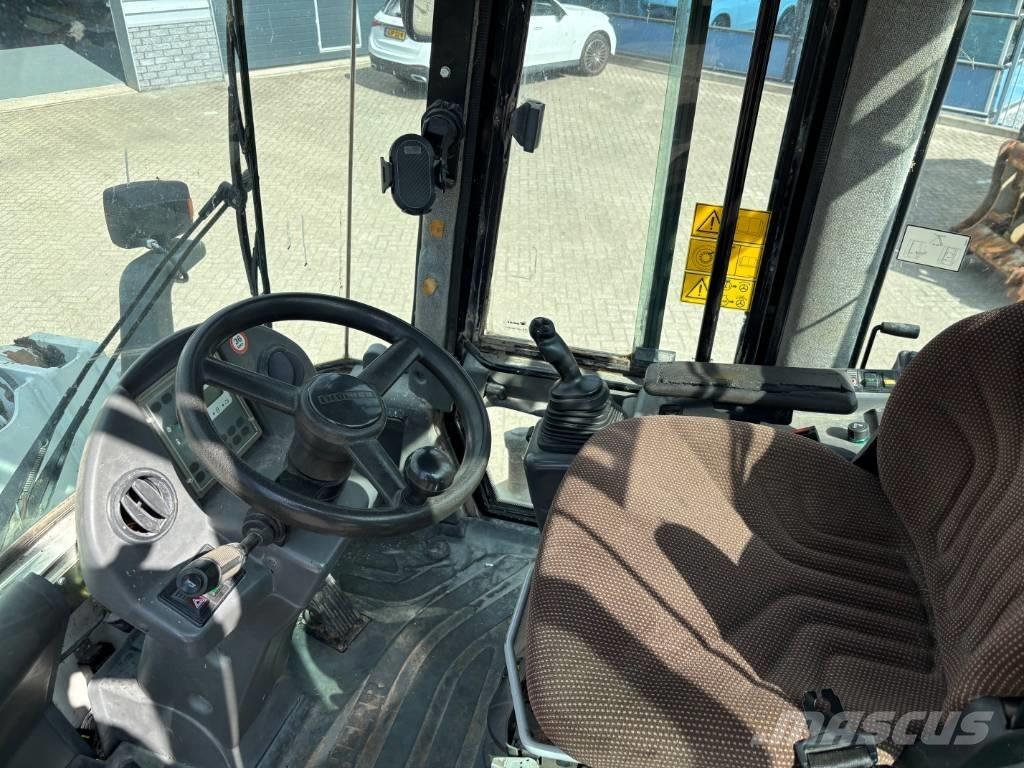 Liebherr L 538 Læssemaskiner på hjul