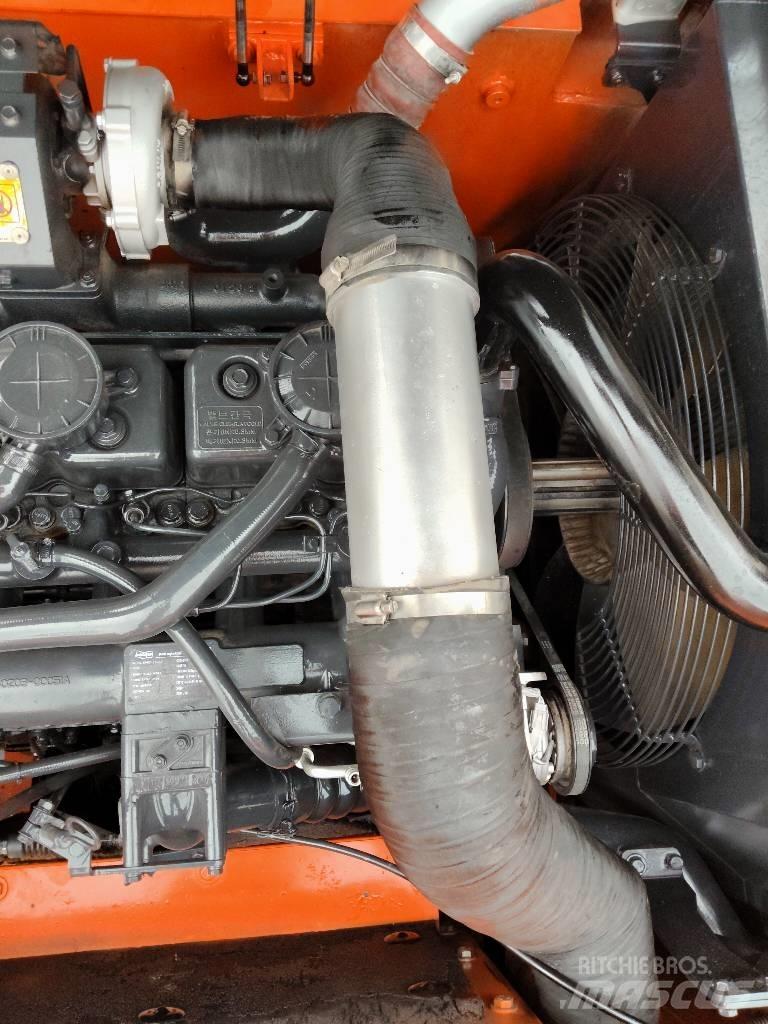 Doosan DX300 Gravemaskiner på larvebånd