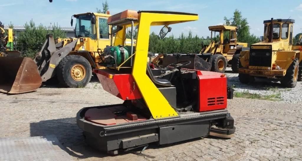 Tennant 528 Fejemaskiner