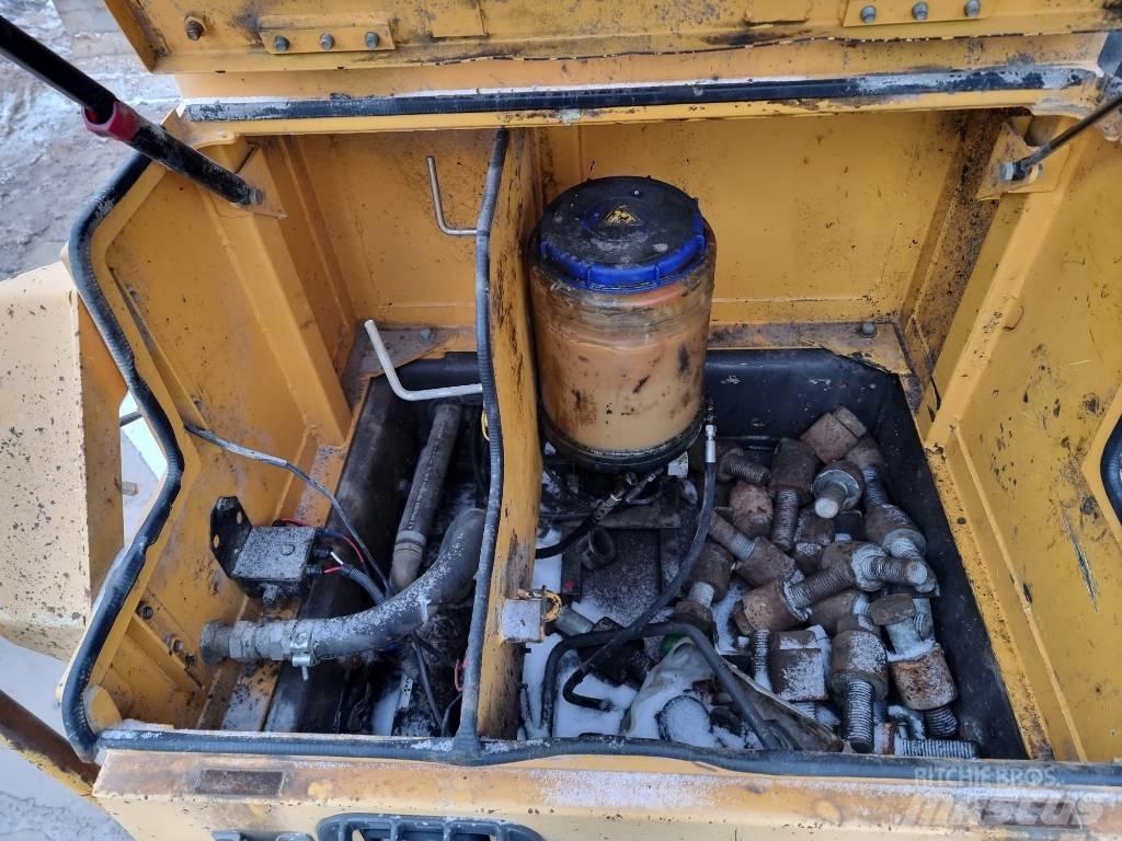 Volvo EC 700 B LC Gravemaskiner på larvebånd