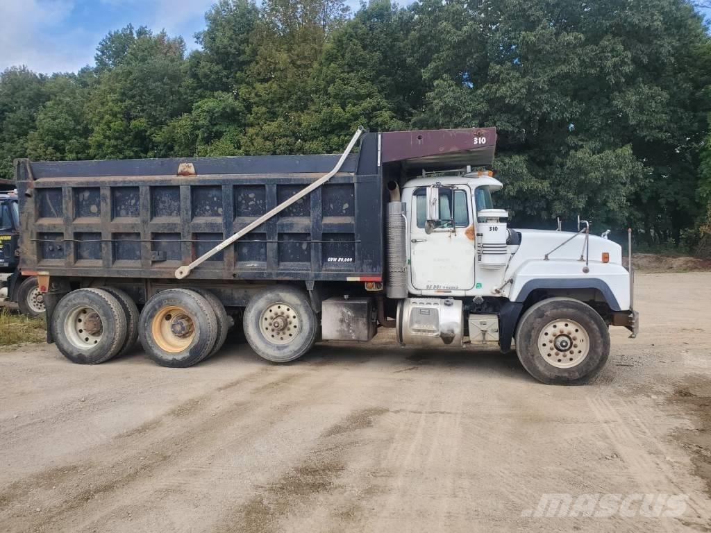 Mack RD 688 S Lastbiler med tip