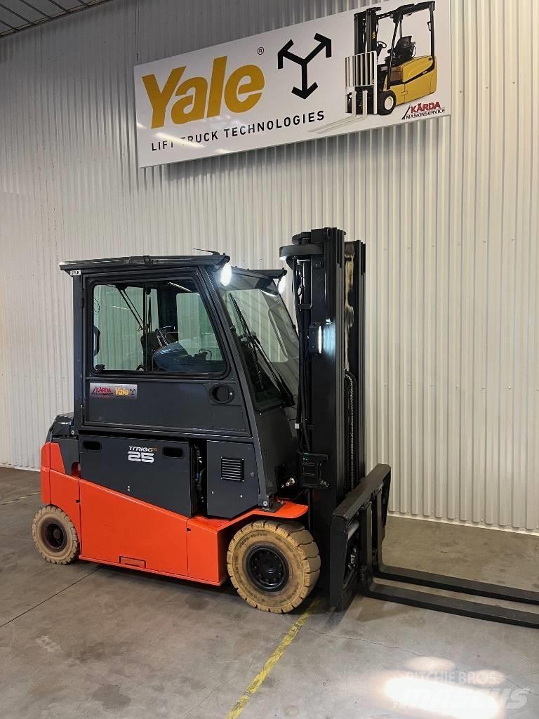 Toyota 8 FBMT 25 El gaffeltrucks