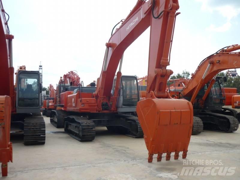 Hitachi EX 300-5 Gravemaskiner på larvebånd